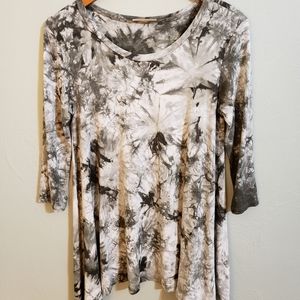 Frumos  tye dye tunic top dark green white three quarter sleeves